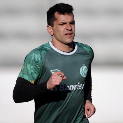  CAXIAS DO SUL, RS, BRASIL (04/09/2019)Treino do juventude no Estádio Alfredo jaconi. Na foto, Eltinho. (Antonio Valiente/Agência RBS)