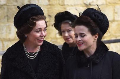 Helena Bonham Carter e Olivia Colman em The Crown