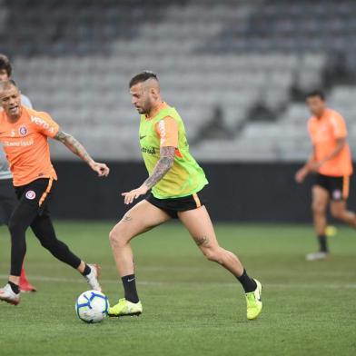 Inter treina na Arena da Baixada, na foto, DAlessandro