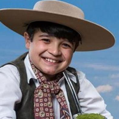 Thomas Machado, vencedor do The Voice Kids, faz evento para lançar seu livro e CD