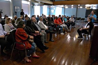 Foto: Divulgação  Gab. Dep. Luis Augusto LaraLegenda: Café da manhã no Memorial