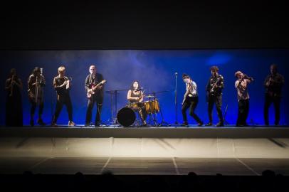 Uma das apresentações do espetáculo Outros, do Grupo Galpão, no Theatro São Pedro no 26º Porto Alegre em Cena.