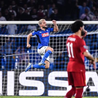  Napolis Belgian forward Dries Mertens celebrates after scoring a penalty during the UEFA Champions League Group E football match Napoli vs Liverpool on September 17, 2019 at the San Paolo stadium in Naples. (Photo by Alberto PIZZOLI / AFP)Editoria: SPOLocal: NaplesIndexador: ALBERTO PIZZOLISecao: soccerFonte: AFPFotógrafo: STF