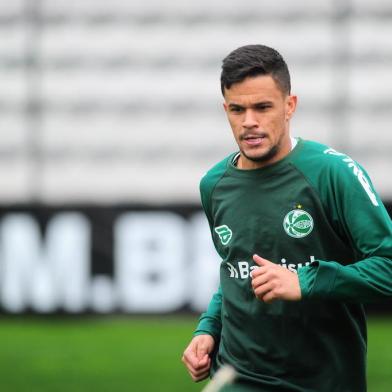  CAXIAS DO SU, RS, BRASIL, 18/09/2019. Treino do Juventude no estádio Alfredo Jaconi. O Ju se prepara para o jogo da volta da semifinal da série C do Campeonato Brasileiro contra o Náutico. Na foto, meia Rafael Bastos. (Porthus Junior/Agência RBS)