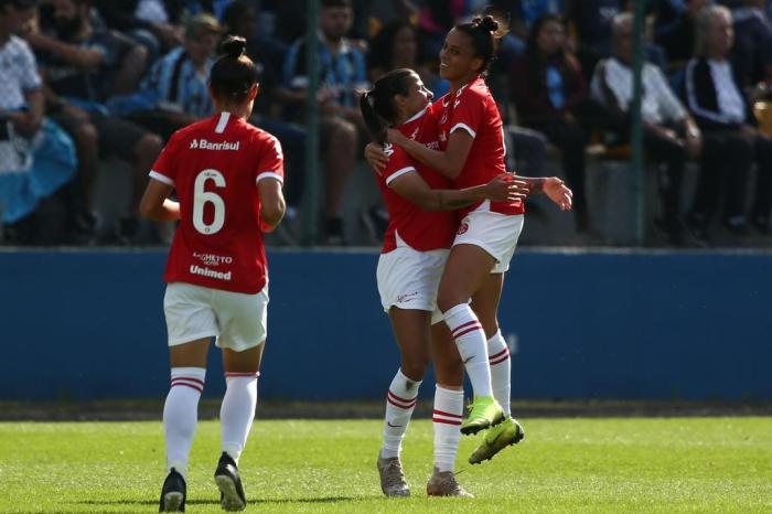 Liderado por Fabi Simões, Inter vence Gre-Nal no Brasileiro Femi