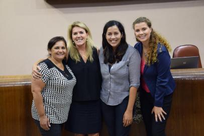 Bancada feminina na Câmara de Vereadores de Caxias do Sul.Da esquerda para a direita, vereadora Gladis Frizzo (MDB), Paula Ioris (PSDB), Denise Pessôa (PT) e Tatiane Frizzo (SD)