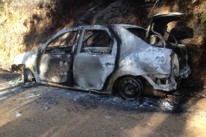 Carro estava em estrada de chão nas proximidades da Linha Julieta