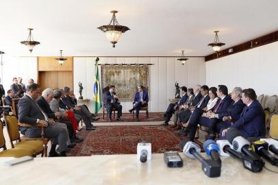 Presidente do STF recebe comitiva de senadores liderada pelo presidente do Senado, Davi Alcolumbre. Foto: Rosinei Coutinho/SCO/STF (24/09/2019)