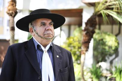  PORTO ALEGRE, RS, BRASIL 05/08/13 - Retrato de Bagre Fagundes para a revista do Diário Gaúcho(Foto: LÍVIA STUMPF / DIÁRIO GAÚCHO)