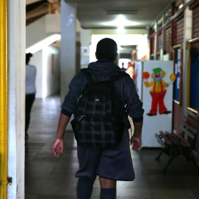  PORTO ALEGRE, RS, BRASIL, 08-08-2019: Escola Estadual Coronel Aparício Borges está sem professor de matemática desde março (FOTO FÉLIX ZUCCO/AGÊNCIA RBS, Editoria de Geral).