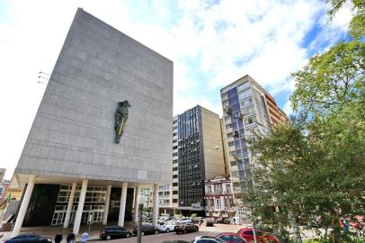  PORTO ALEGRE, RS, BRASIL,  16-05-2018. Fotos atualizadas das fachadas do Palácio Piratini, da Assembleia Legislativa e do Tribunal de Justiça do Estado (FOTO). (FERNANDO GOMES/AGÊNCIA RBS)