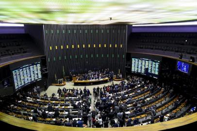  PlenÃ¡rio da CÃ¢mara dos Deputados durante sessÃ£o conjunta do Congresso Nacional destinada Ã  apreciaÃ§Ã£o de vetos e do PLN 5/2019, que trata da LDO de 2020, alÃ©m de projetos de crÃ©ditos especiais. \r\rÃ mesa, senador Eduardo Braga (MDB-AM).\r\rFoto: Marcos Oliveira/AgÃªncia SenadoLocal: BrasÃ­liaIndexador: Marcos OliveiraFonte: AgÃªncia SenadoFotógrafo: mo