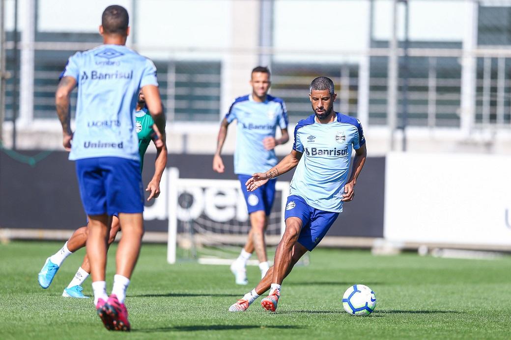 Escalação do Flamengo: time, dúvidas e desfalques contra o Grêmio