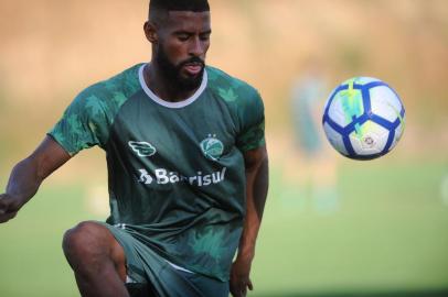  CAXIAS DO SUL, RS, BRASIL (02/04/2019)Treino do Juventude no CT em Caxias do Sul. Na foto, lateral direito john Lennon.  (Antonio Valiente/Agência RBS)