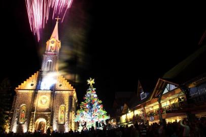  PORTO ALEGRE, RS, BRASIL, 10-11-2014 : Natal Luz de Gramado. Show de Acendimento. (Foto: CLEITON THIELE/SerraPress)Indexador: Cleiton Thiele/SerraPress