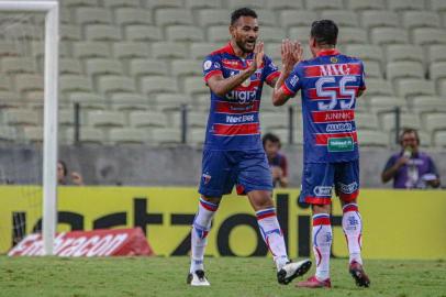 FORTALEZA-BOTAFOGO/RJFortaleza, 30/09/2019 - Fortaleza x Botafogo/RJ - Gol do zagueiro Jackson do Fortaleza - Partida valida pela 22ª rodada do Campeonato Brasileiro Brasileiro da serie A, realizada na noite desta segunda-feira, 30. (Foto: Ronaldo Oliveira/Photo Premium/Lancepress!) Editoria: SPOLocal: FortalezaIndexador: Ronaldo OliveiraFonte: Photo PremiumFotógrafo: Ronaldo Oliveira