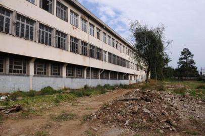  CAXIAS DO SUL, RS, BRASIL (08/08/2019)Os problemas enfrentados atualmente pelo Instituto Cristóvão de Mendoza tem relação com a forma como sucessivas gestões lidaram com a manutenção do prédio. Na foto, rachaduras no Bloco C. (Antonio Valiente/Agência RBS)