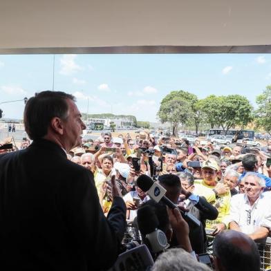 (BrasÃ­lia - DF, 01/10/2019) Presidente da RepÃºblica, Jair Bolsonaro, durante encontro no PalÃ¡cio do Planalto, com grupo de Garimpeiros.Foto: Isac NÃ³brega/PR