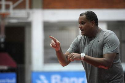  CAXIAS DO SUL, RS, BRASIL, 17/10/2017 - Equipe do Caxias do Sul Basquete se prepara para campeonato. (Marcelo Casagrande/Agência RBS)