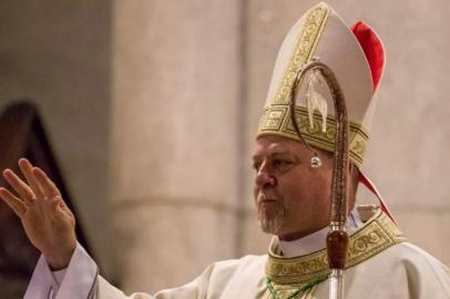 o monsenhor gaúcho Jorge Pierozan foi ordenado, neste fim de semana, bispo auxiliar da Arquidiocese de São Paulo. A cerimônia foi na Catedral da Sé.