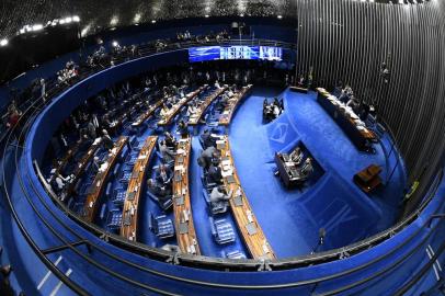 PlenÃ¡rio do Senado Federal durante sessÃ£o deliberativa ordinÃ¡ria. Ordem do dia. PlenÃ¡rio vota, em 1Â° turno, a reforma da PrevidÃªncia (PEC 6/2019). Mesa: senador Izalci (PSDB-DF); presidente do Senado Federal, senador Davi Alcolumbre (DEM-AP); secretÃ¡rio-geral da Mesa, Luiz Fernando Bandeira de Mello Filho.Foto: Marcos Oliveira/AgÃªncia Senado