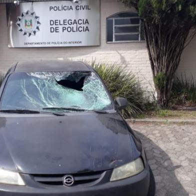 Carro de atropelamento em Canela