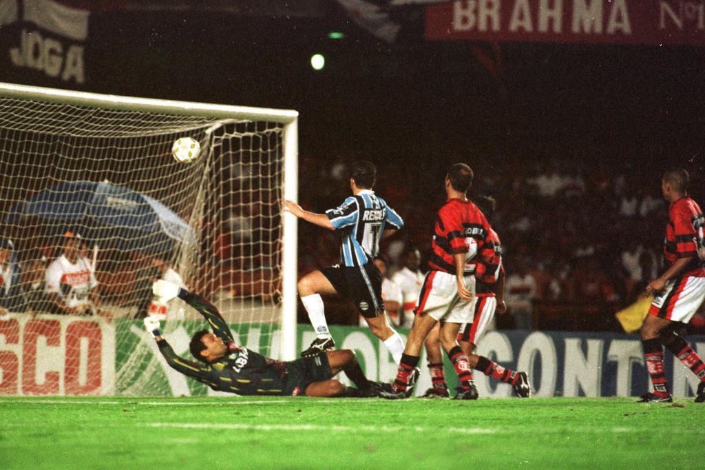 Flamengo e Grêmio iniciam duelo de 'matadores' por vaga na final da Copa do  Brasil; retrospecto