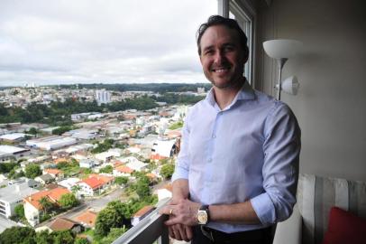  CAXIAS DO SUL, RS, BRASIL (18/01/2019)Vinicius Ribeiro, arquiteto e candidato ao cargo de Deputado Estadual no Rio Grande do Sul pelo PDT. (Antonio Valiente/Agência RBS)