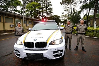  NOVO HAMBURGO, RS, BRASIL, 03-10-2019: Brigada Militar do  3° Batalhão de Novo Hamburgo recebe BMW X6 para uso como viatura, fruto de apreensão (FOTO FÉLIX ZUCCO/AGÊNCIA RBS, Editoria de Notícias).