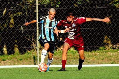 Ferreira, atacante do Grêmio, em ação pelo time de transição