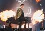 Panic! At the Disco emociona plateia com sucesso do Queen; assista