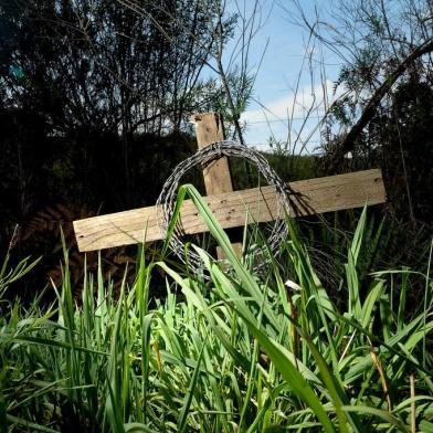 BOM JESUS, RS, BRASIL,  03/10/2019Bom Jesus contabiliza 9 homicídios neste ano, três vezes mais do que em todo ano passado. Comunidade está assustada, se sentindo insegura. Comissão pró-segurança pede por um delegado da Polícia Civil na cidade e mais efetivo da Brigada Militar. estrada da Mandassaia, localidade distante a quatro quilômetros do município.Patricia Marques Muller, 21 anos: Morta, esquartejada e queimada.(Lucas Amorelli/Agência RBS)