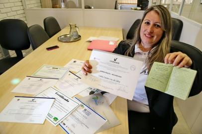  NOVO HAMBURGO,  RS, BRASIL, 27/09/2019- Apesar da crise, o Bolsa Família desacelerou no RS. Na foto- Cátia Luana Luz da Silval. (FOTOGRAFO: FERNANDO GOMES / AGENCIA RBS)