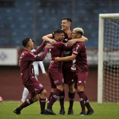  CAXIAS DO SUL, RS, BRASIL, 06/10/2019SER Caxias vence por 2 a 0 o time do São José pela Copa Seu Verardi.(Lucas Amorelli/AgÊncia RBS)