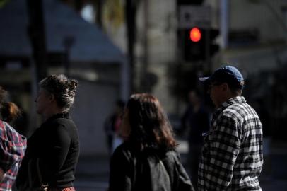  CAXIAS DO SUL, RS, BRASIL, 30/09/2019Céu azul e calor na manhã de Caxias do Sul. (Lucas Amorelli/Agência RBS)