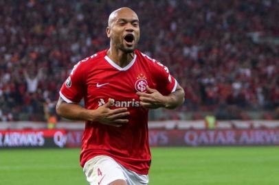 PORTO ALEGRE (RS), 31.07.2019 - Futebol / Internacional x Nacional-URU - Rodrigo Moledo, comemora gol durante partida entre Internacional e Nacional-URU, valida pelas oitavas de final da Copa Libertadores 2019, realizada no Estadio Beira Rio, nesta quarta-feira (31). (Foto: Everton Pereira/Ofotografico/Lancepress!) 