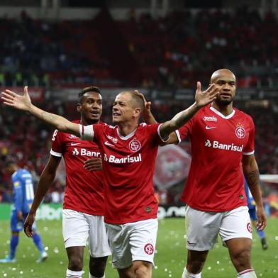  PORTO ALEGRE, RS, BRASIL, 04/09/2019- Inter x Cruzeiro: jogo da volta, válido pela semi final da Copa do Brasil. DAlessandro, Edenílson, Rodrigo Moledo. (FOTOGRAFO: JEFFERSON BOTEGA / AGENCIA RBS)