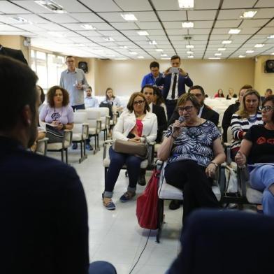  PORTO ALEGRE, RS, BRASIL - 09.10.2019 - Reunião de Eduardo Leite com o CPERS. (Foto: Robinson Estrasulas/Agencia RBS)