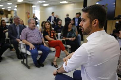  PORTO ALEGRE, RS, BRASIL - 09.10.2019 - Reunião de Eduardo Leite com o Fessergs. (Foto: Robinson Estrasulas/Agencia RBS)