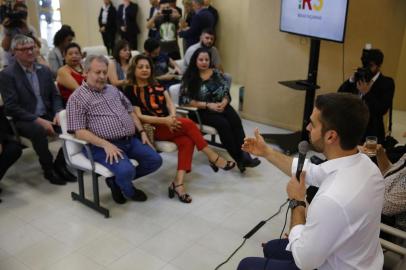  PORTO ALEGRE, RS, BRASIL - 09.10.2019 - Reunião de Eduardo Leite com o Fessergs. (Foto: Robinson Estrasulas/Agencia RBS)