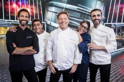 José Avillez, Káta Barbosa, Leo Paixão, Claude Troisgros e Batista em Mestre do Sabor