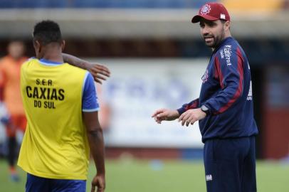  CAXIAS DO SUL, RS BRASIL (27/09/2019)Treino do Ser Caxias no Estádio Centenário. Na foto, técnico Lacerda. (Antonio Valiente/Agência RBS)