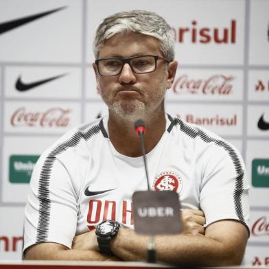  PORTO ALEGRE, RS, BRASIL - Entrevista coletiva com o técnico do Inter, Odair Hellmann. (FOTO: ANSELMO CUNHA/AGÊNCIA RBS)