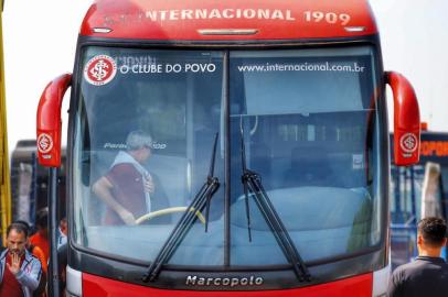  inter, odair hellmann, futebol, chegada, aeroporto salgado filho