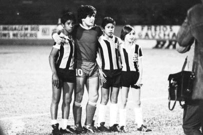 Diego Maradona no jogo Grêmio X Argentino Juniores no dia 26/06/1980  em Porto Alegre.ENVELOPE:142632CAIXA: 706PASTA:534422