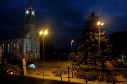 BOM JESUS, RS, BRASIL,  03/10/2019Bom Jesus contabiliza 9 homicídios neste ano, três vezes mais do que em todo ano passado. Comunidade está assustada, se sentindo insegura. Comissão pró-segurança pede por um delegado da Polícia Civil na cidade e mais efetivo da Brigada Militar. Praça do centro de Bom Jesus(Lucas Amorelli/Agência RBS)