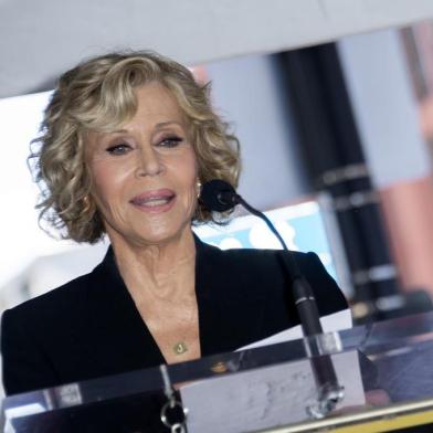 Jane Fonda arrested in climate protest at US Capitol(FILES) In this file photo taken on November 06, 2018 actress Jane Fonda attends the ceremony honoring actor Michael Douglas with a Star on Hollywood Walk of Fame, in Hollywood, California. - Oscar-winning actress Jane Fonda was arrested October 11, 2019, outside the US Capitol where she was protesting climate change and demanding action to help protect the environment. The 81-year-old film star and longtime activist was taken into custody along with several others after about 10 minutes of protesting on the Capitol steps, video posted on the Fondas Facebook page showed. (Photo by VALERIE MACON / AFP)Editoria: ACELocal: Los AngelesIndexador: VALERIE MACONSecao: weather scienceFonte: AFPFotógrafo: STF