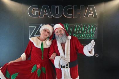 Comitiva do Sonho de Natal de Canela visita a redação de GaúchaZH