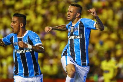 Gremio x BarcelonaRS - FUTEBOL/CONMEBOL LIBERTADORES BRIDGESTONE 2017 /GREMIO X BARCELONA - ESPORTES - Lance da partida entre Gremio e Barcelona disputada na noite desta quarta-feira, no Estadio Monumental Isidro Romero, em Guayaquil valida pelas semifinal da Conmebol Libertadores Bridgestone 2017. FOTO: LUCAS UEBEL/GREMIO FBPAEditoria: SPOIndexador: Lucas UebelSecao: futebolFonte: Gremio.netFotógrafo: Gremio x Barcelona