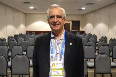 Milton Ruiz Alves, membro do Conselho Brasileiro de Oftalmologia.